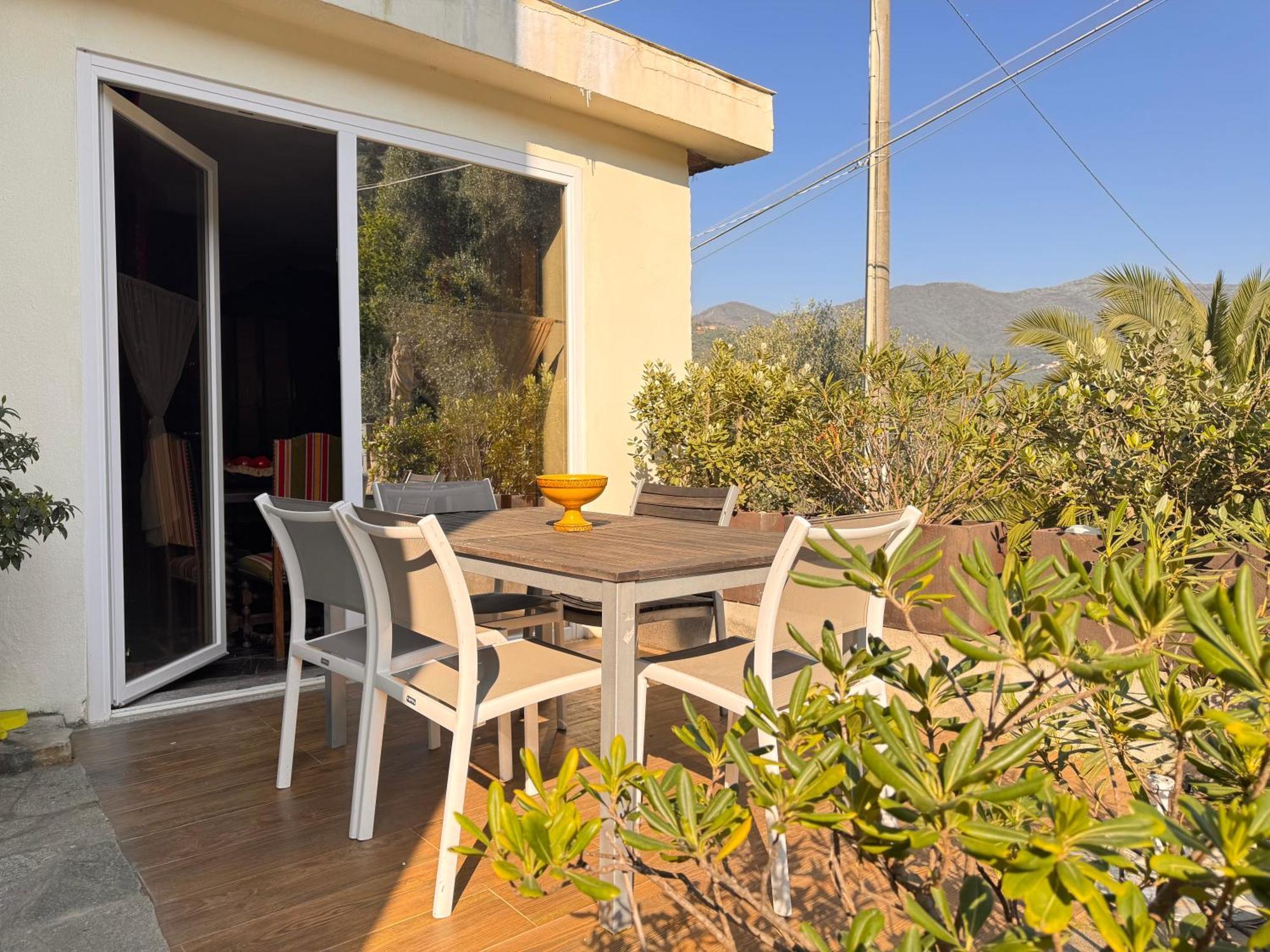 Casa Bisou Italia Wifi Et Parking Free Privato Villa Diano San Pietro Exterior foto